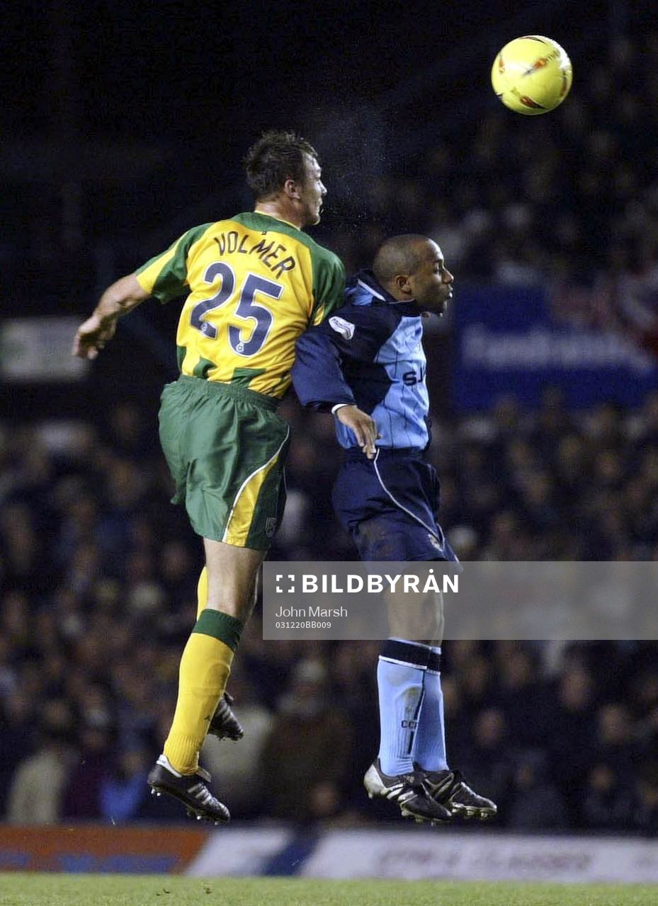  Julian Joachim, Coventry och Joost Volmer, West Bromwich