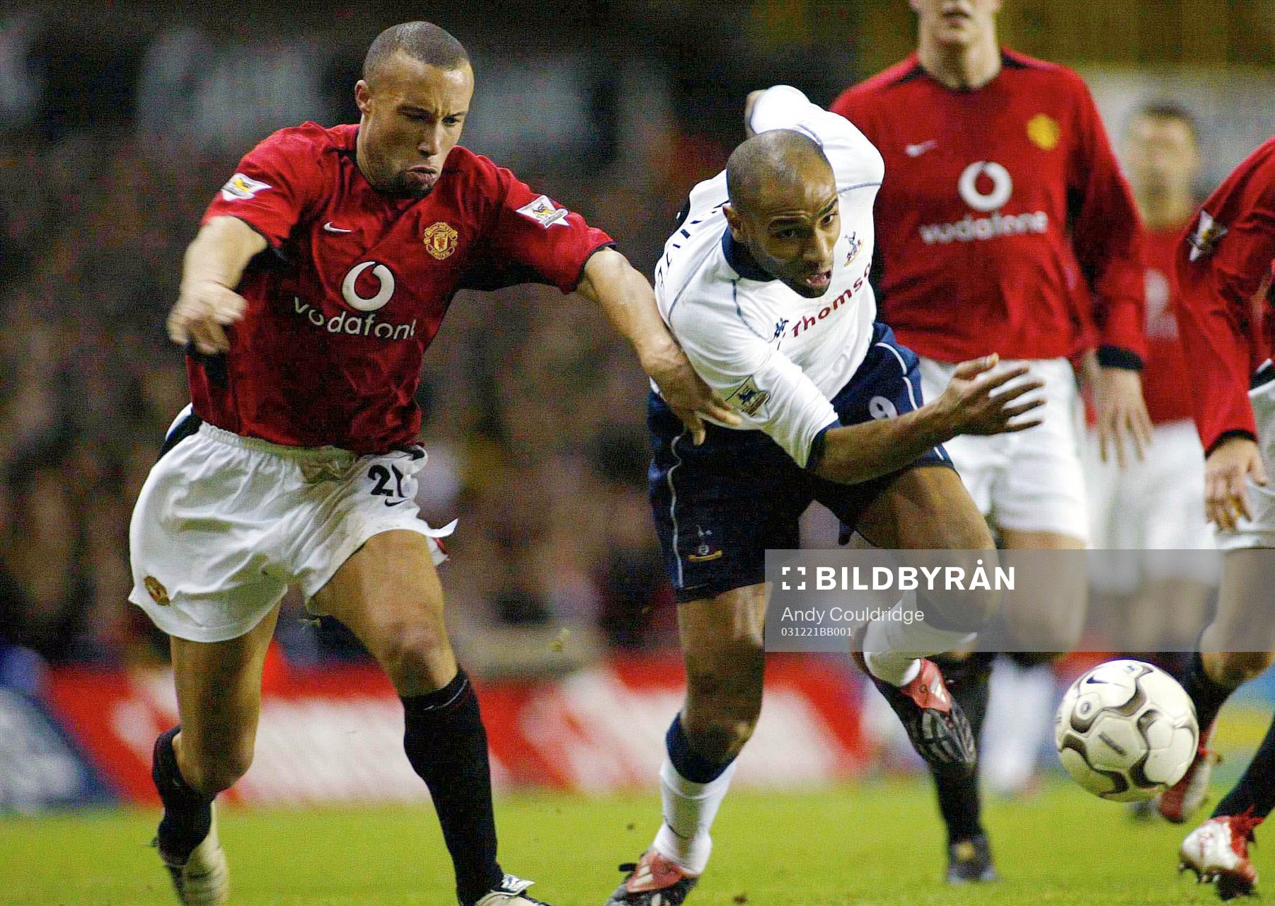   Mikael Silvestre, Manchester och  Frederic Kanoute, Tottenham.