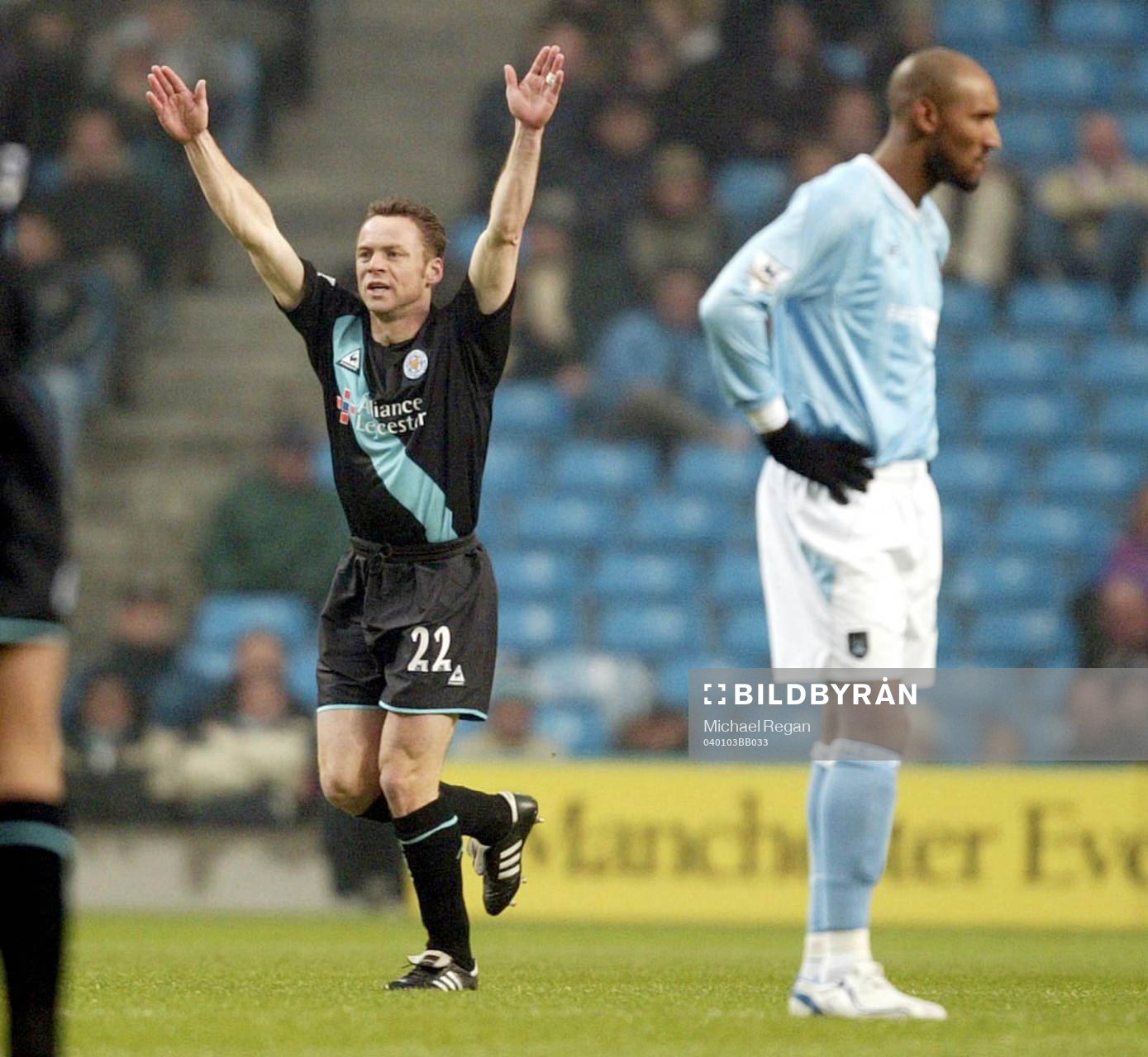  Paul Dickov, Leichester, jubel efter att ha gjort 0-1.