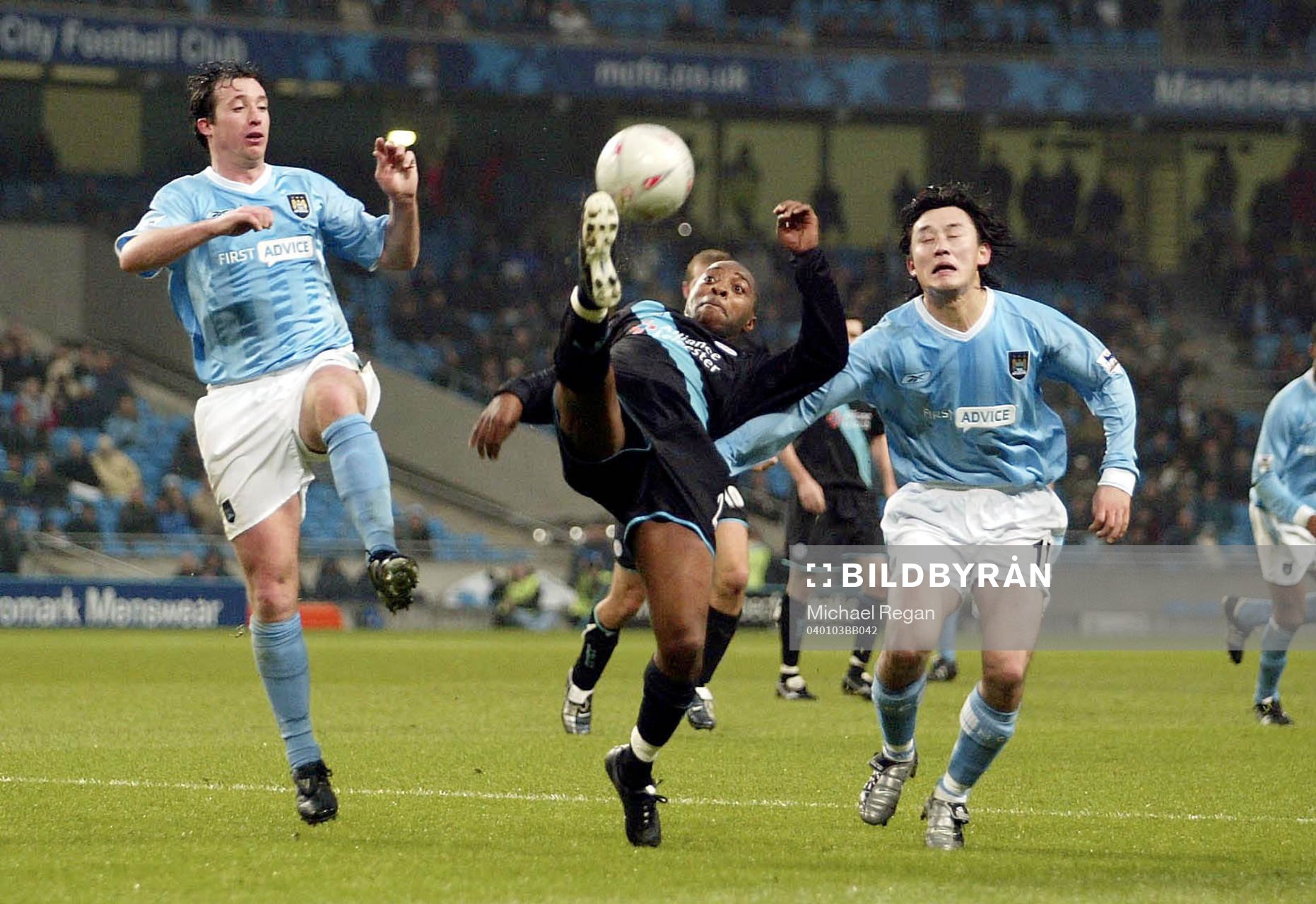 Robbie Fowler, Manchester C gör en bicykleta mot Andrew