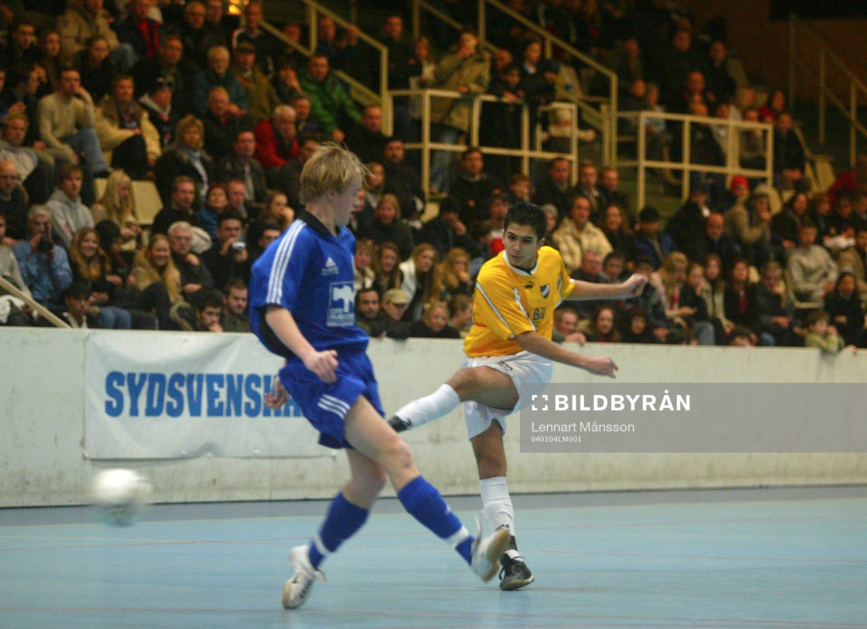 Fullsatt på läktaren när IFK Malmö laddar med ett