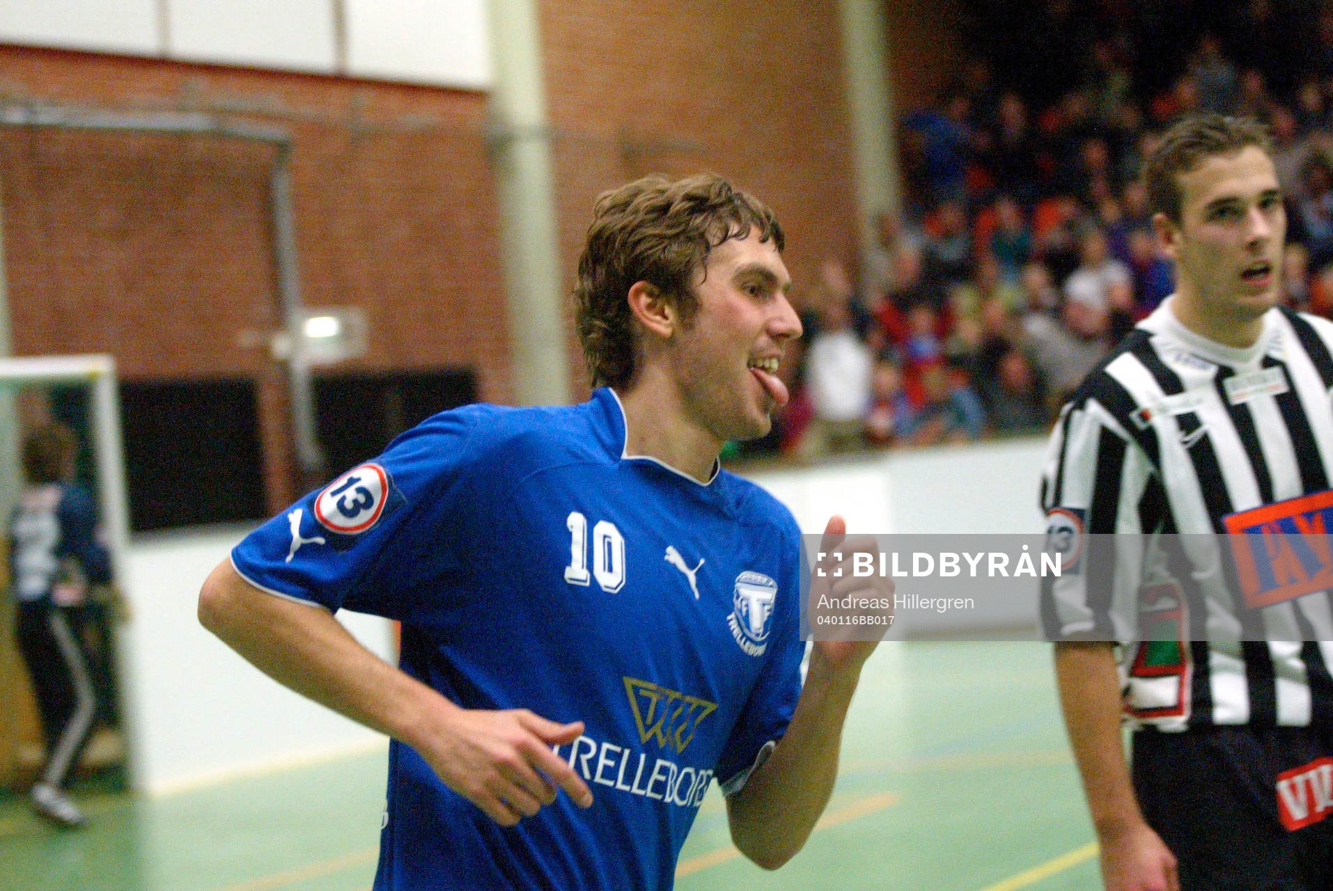 innomhusfotboll, turnering: Målskytt en glad, Patrik Redo,