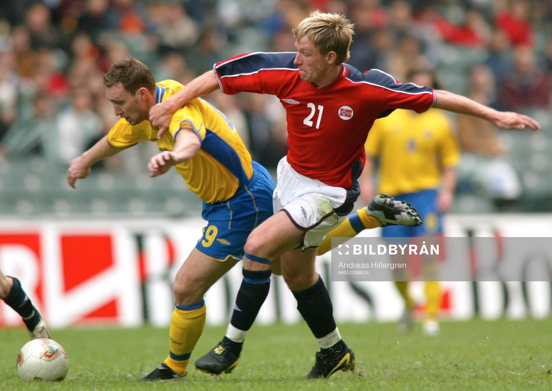  0-3 förlust för Sverige. Niklas Skoog och Jan Gunnar Solli.