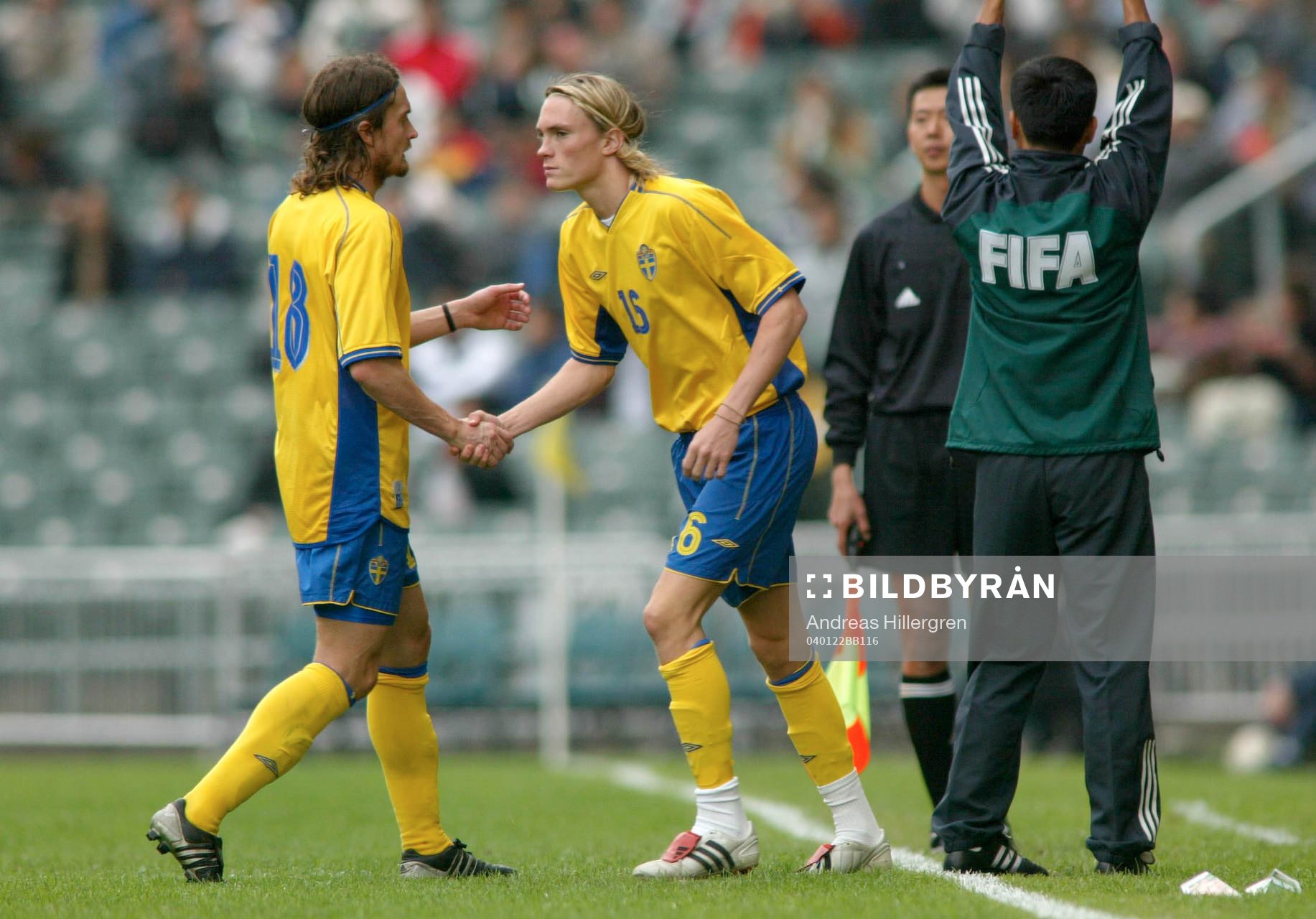  0-3 förlust för Sverige. Ett byte gör Sverige under matchen, Lasse Nilsson kliver in och ut går Mats Rubarth.