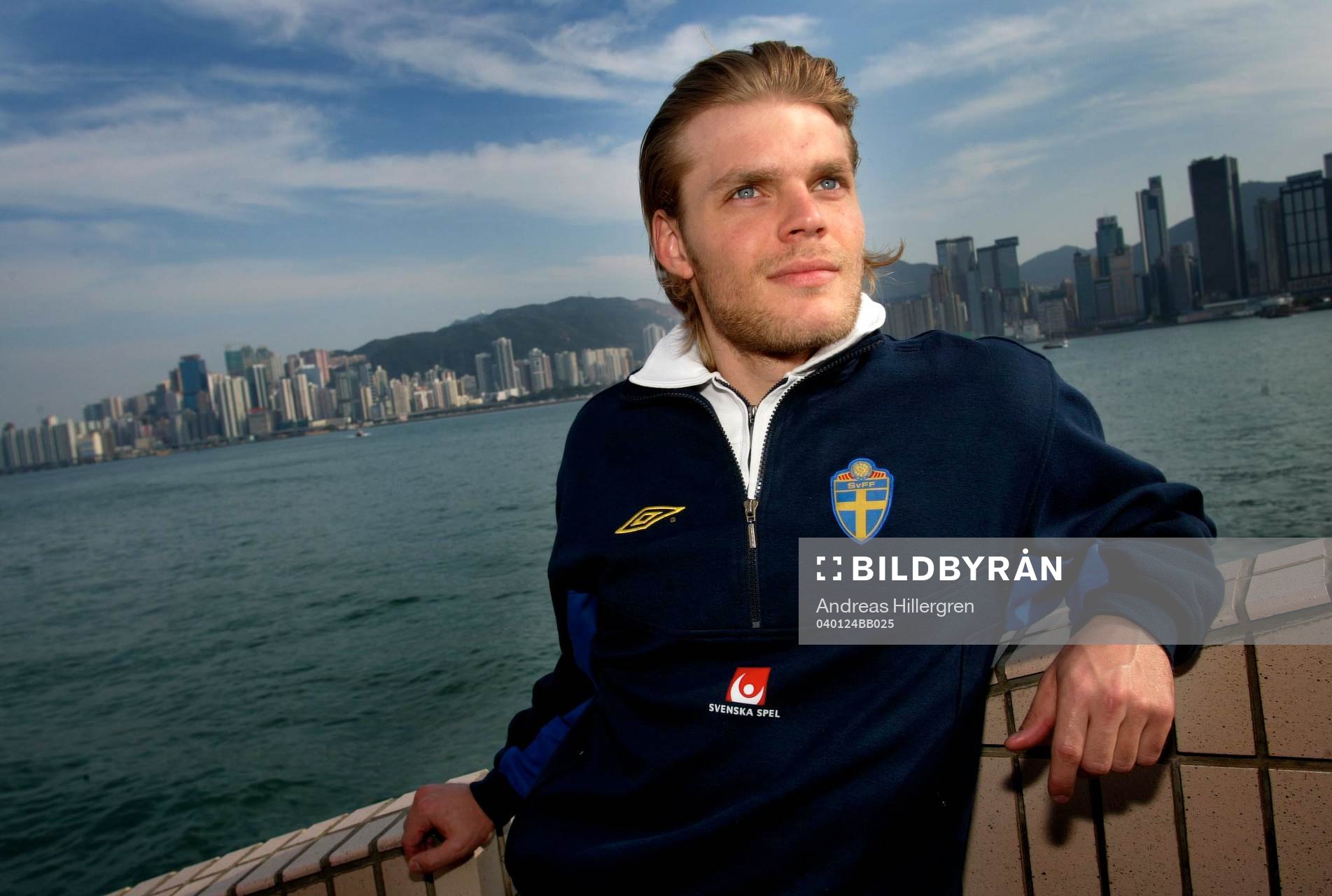 Johan Arneng,  med Hong Kong i bakgrunden