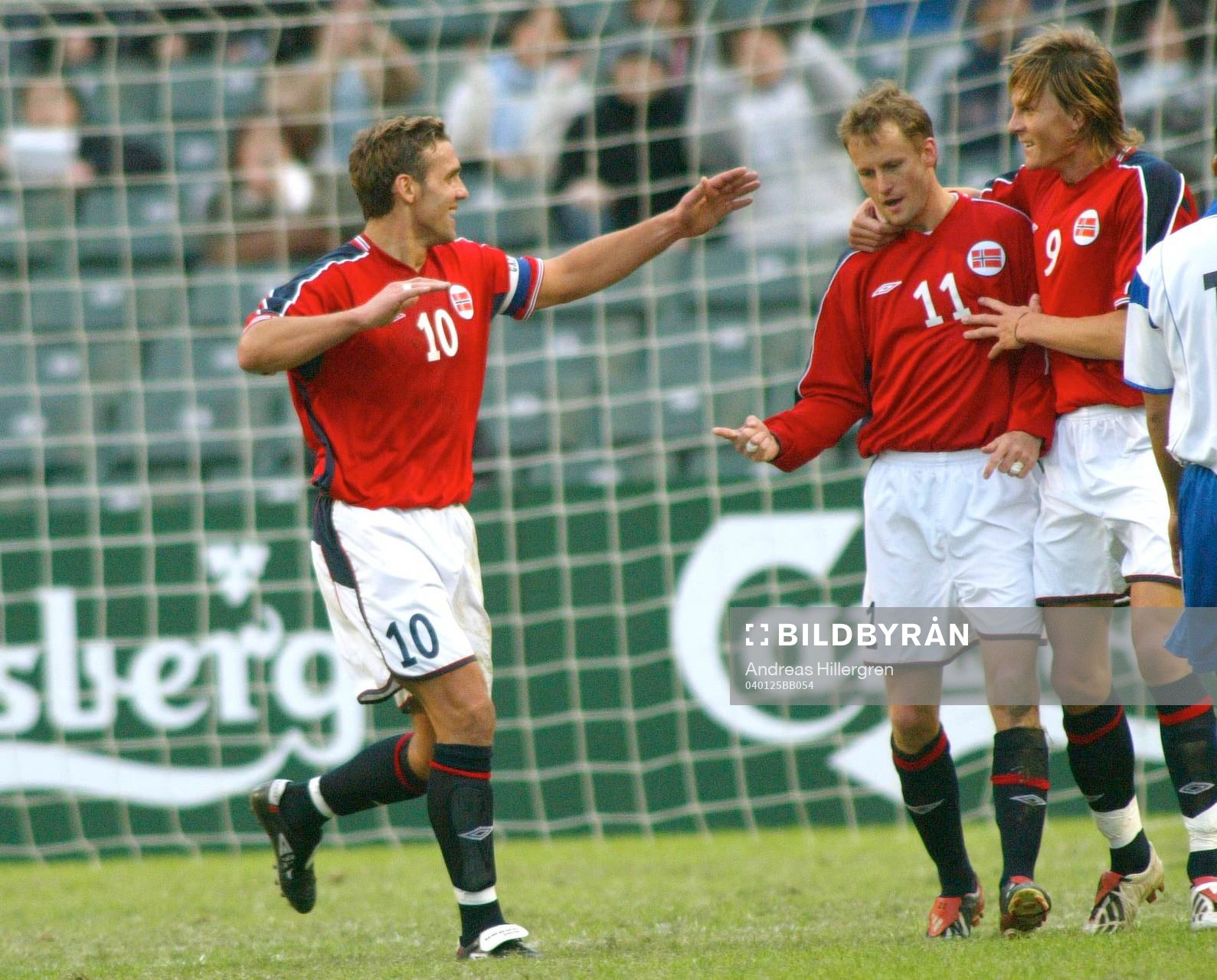  Harald Martin Brattbakk, Frode Johnsen och Håvard Flo, Norge jubel