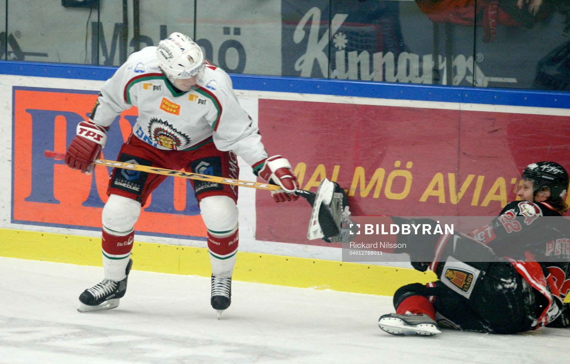 Joel Lundqvist, Frölunda har fastnat i David Petrasek,
