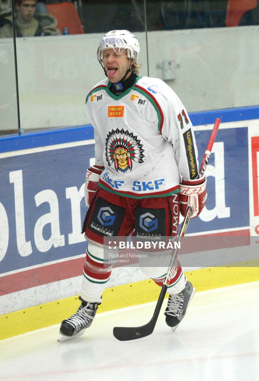 Tomi Kallio, Frölunda, gjorde två mål idag. Jubel