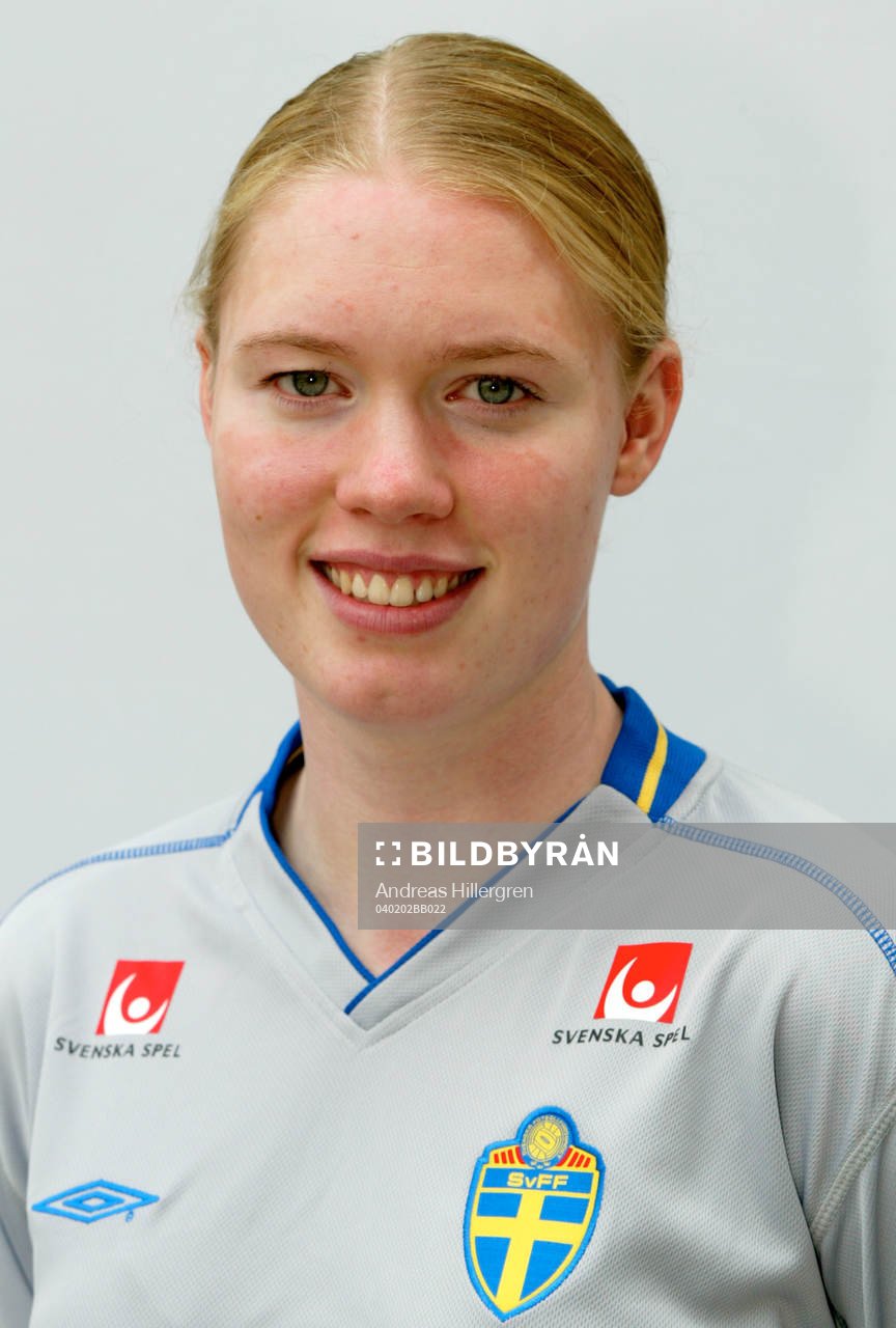 . Hedvig Lindahl, (målvakt)
