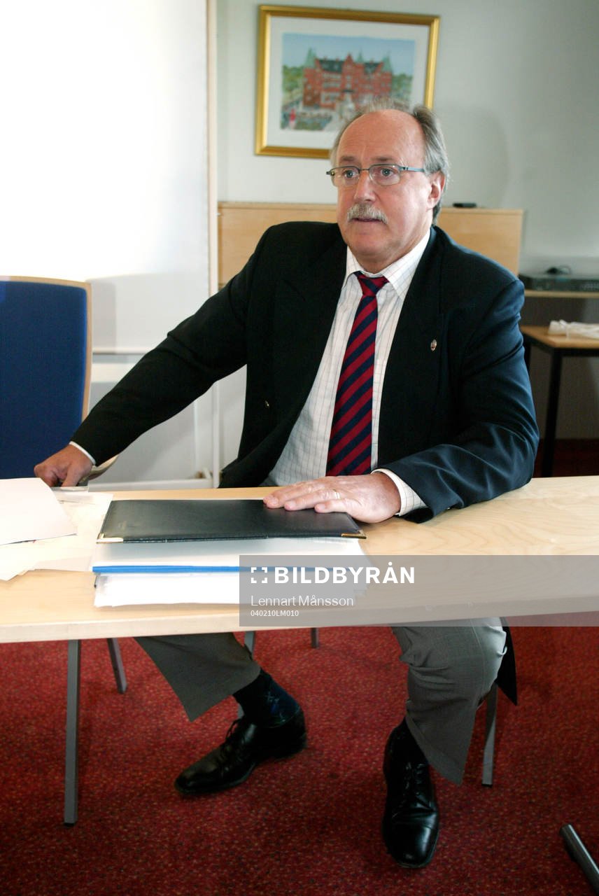 Sten-Inge Fredin, ordförande. HIF håller hårt i papper