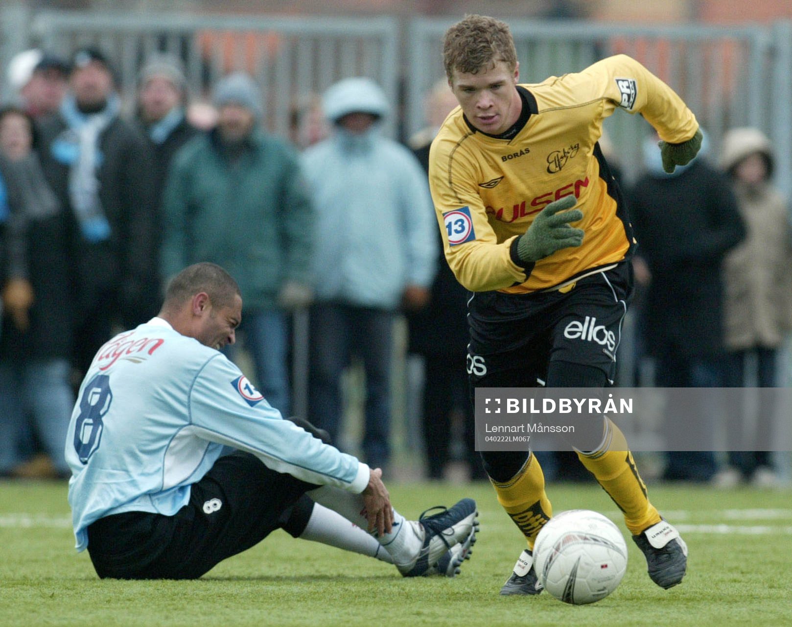 Samuel Holmén tar bollen, Afonso deppar