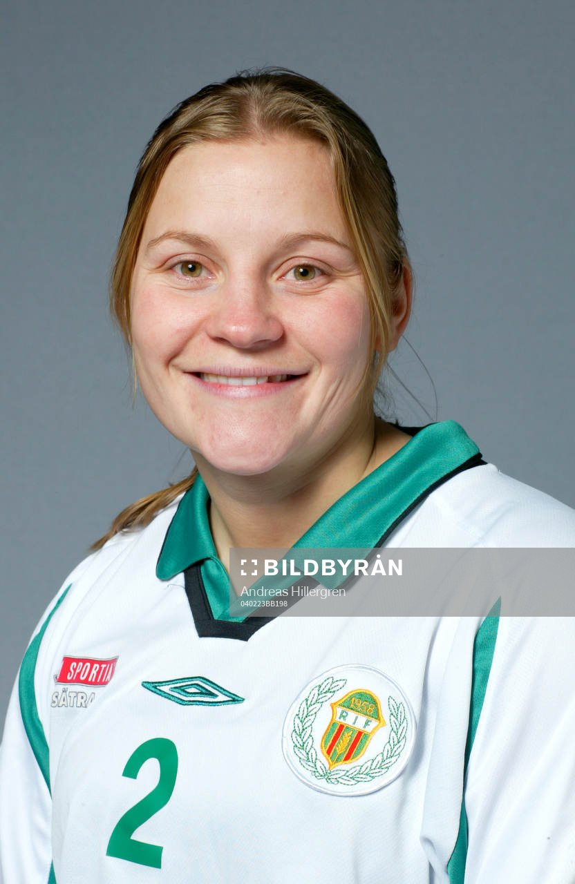 Annika Yfver