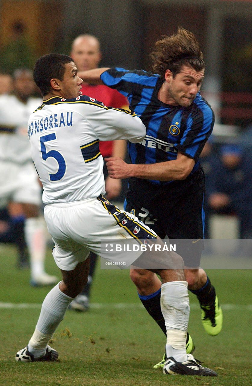 Christian Vieri, Inter försöker slita sig loss