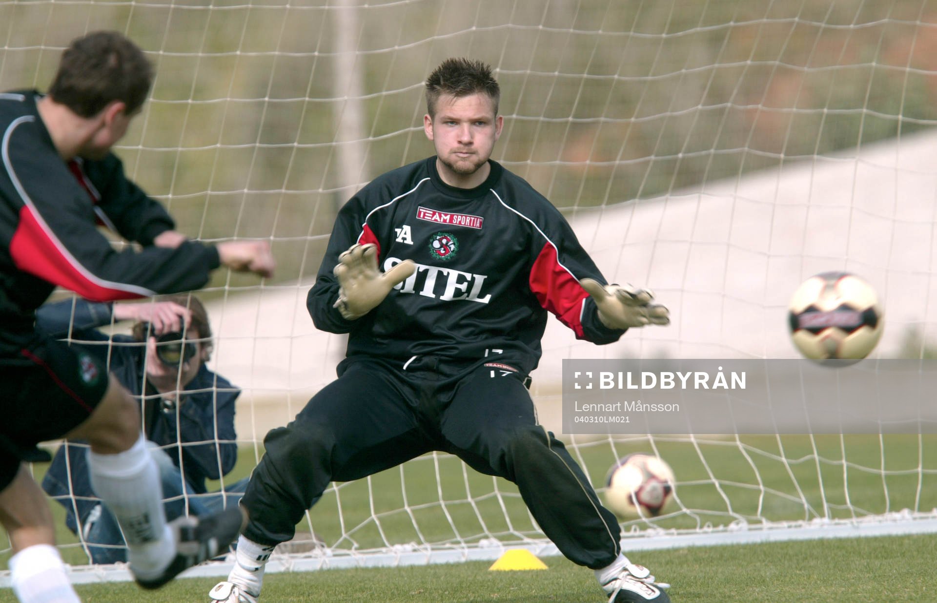  John Alvbåge, målvakt.