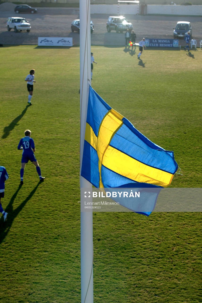 Flaggan på halv stång