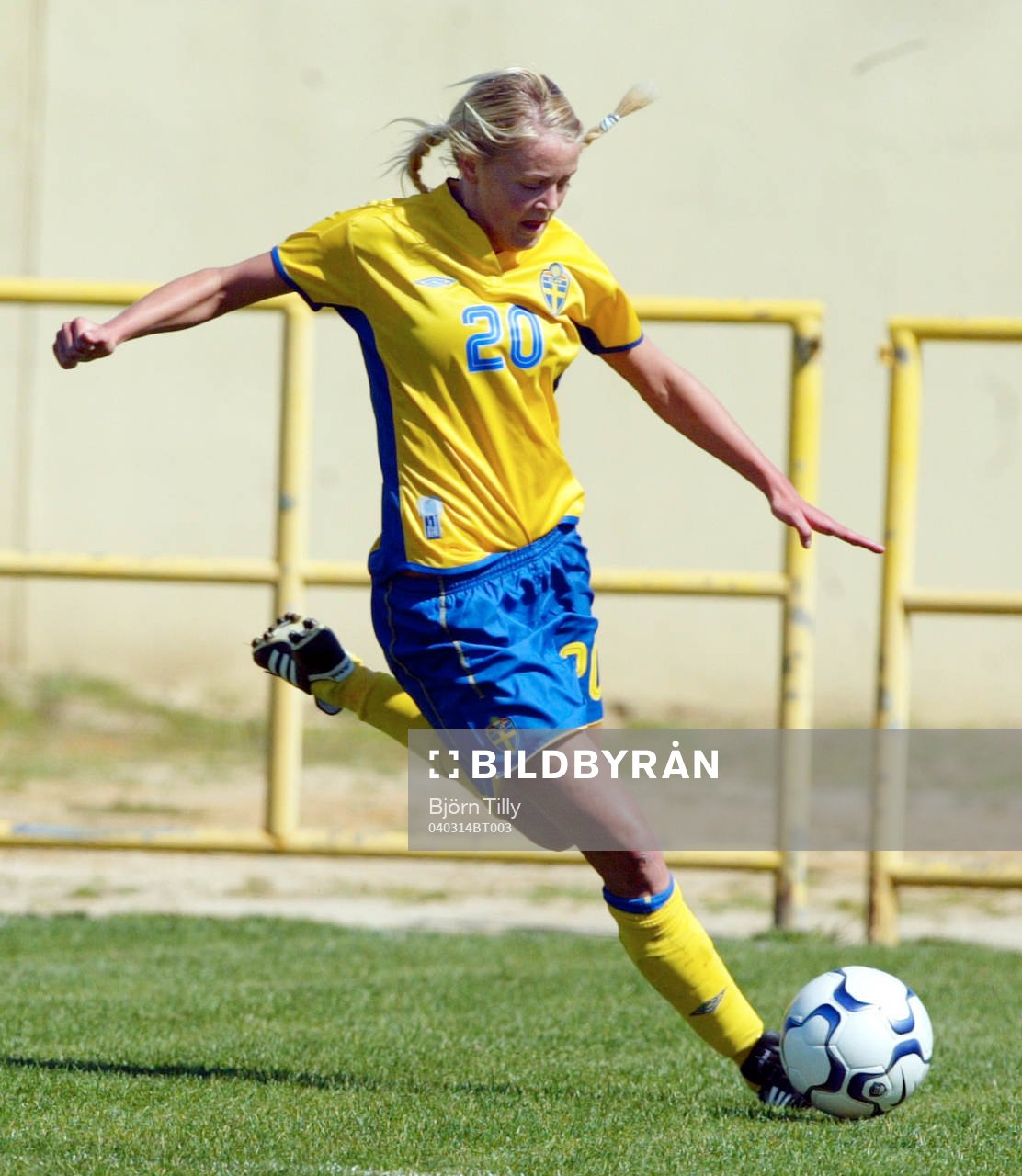 Josefine Öqvist, Sverige
