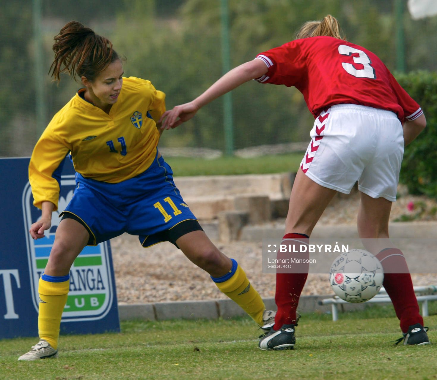 Maria Nordbrandt, Umeå, slår en tunnel på Maja Biltoft