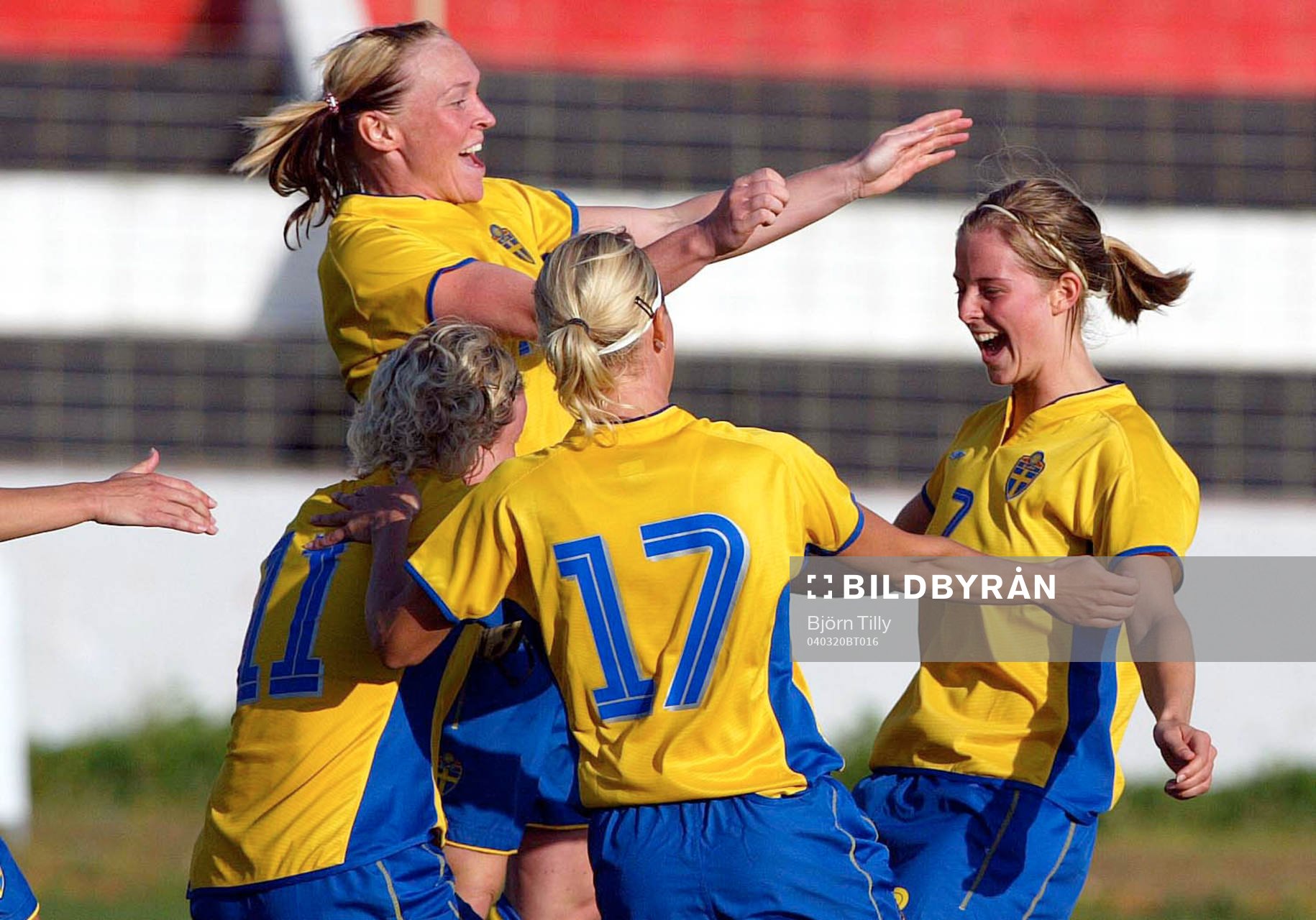 Lotta Schelin, Sverige gratuleras