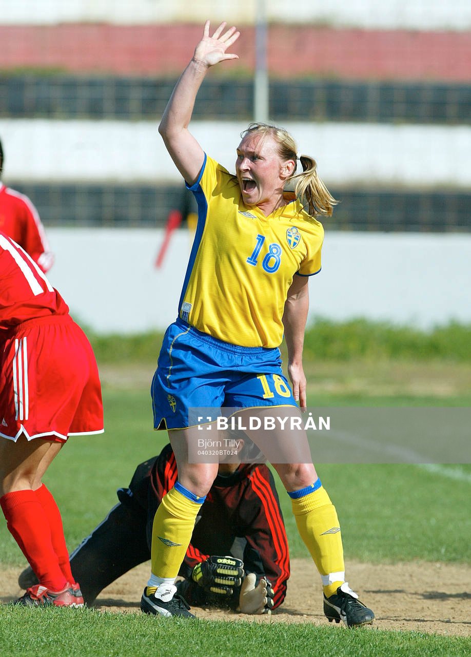 Frida Östberg, Sverige. Jubel