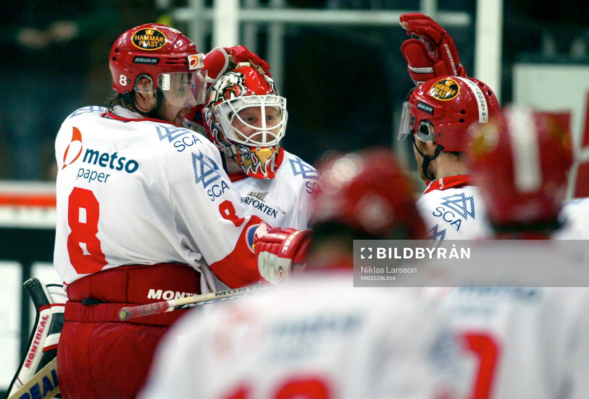 Corey Hirsch, Timrå grattas