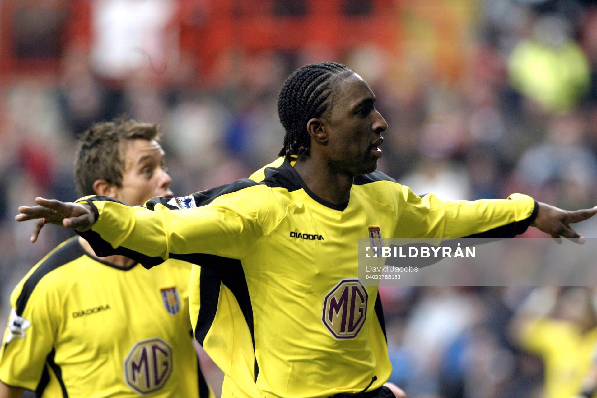  Jlloyd Samuel, Villa jublar (Jubel)