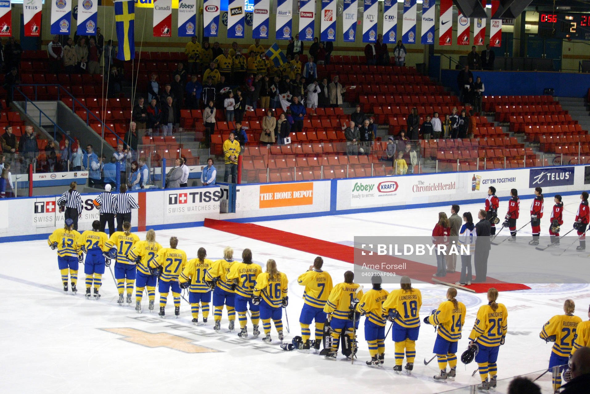 Seger, Nationalsång, Uppställning