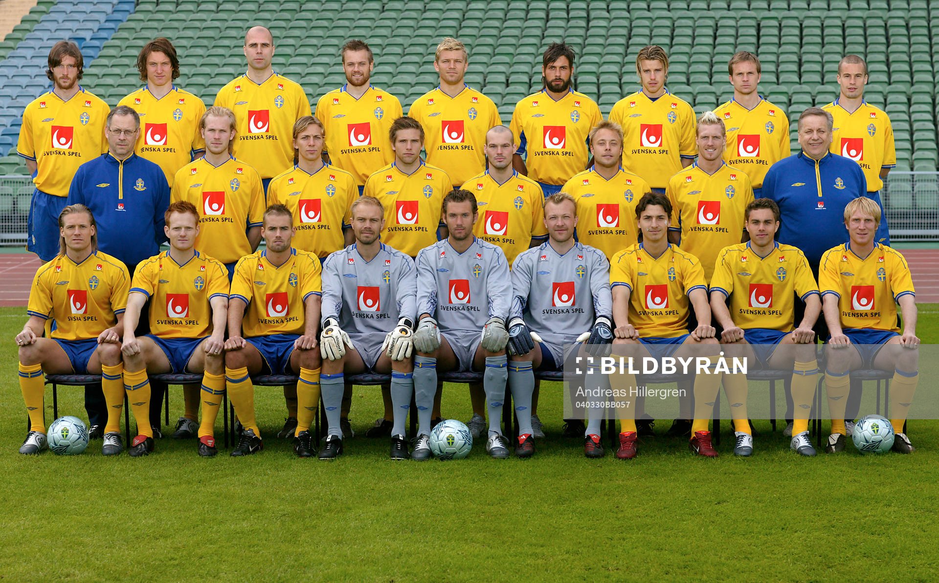 Fotboll, Sverige, Lagbild, Övre raden fr v. Mikael