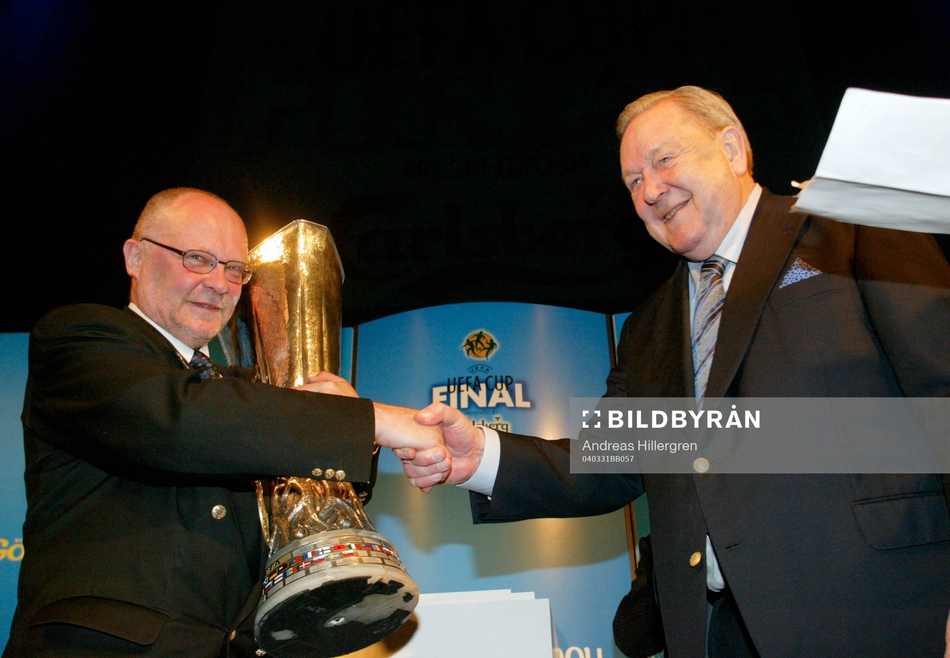 Jörgen Linder och Lennart Johansson, president, UEFA.