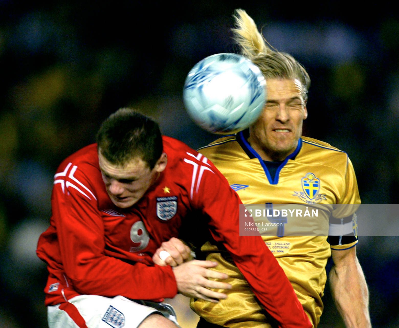 Johan Mjällby, Sverige och Wayne Rooney, England