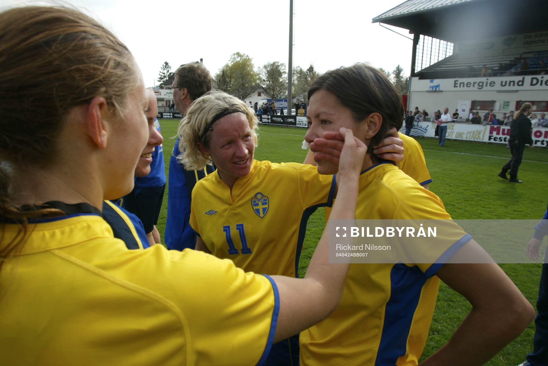 Victoria Svenssson och Jane Törnqvist, Sverige