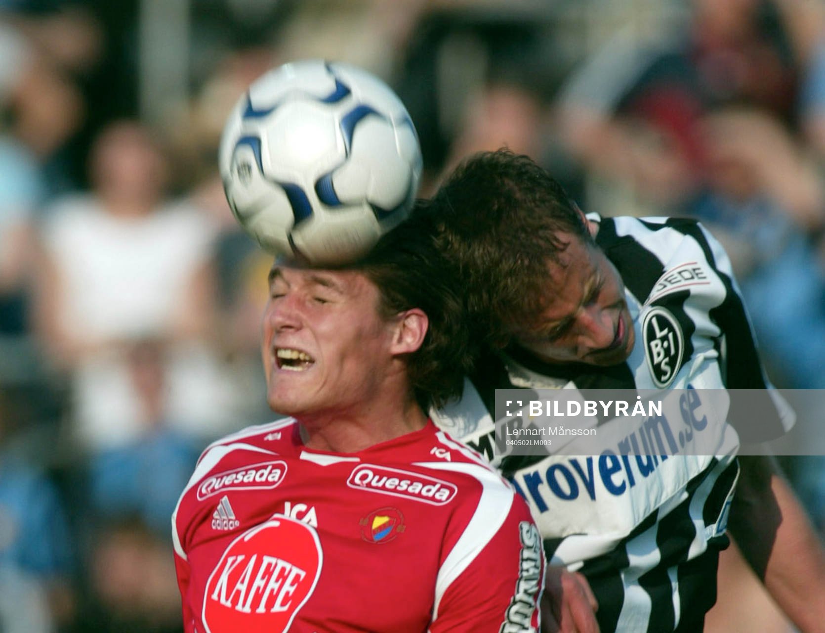 Per Cederkvist och Jonas Ohlsson nickduellerar
