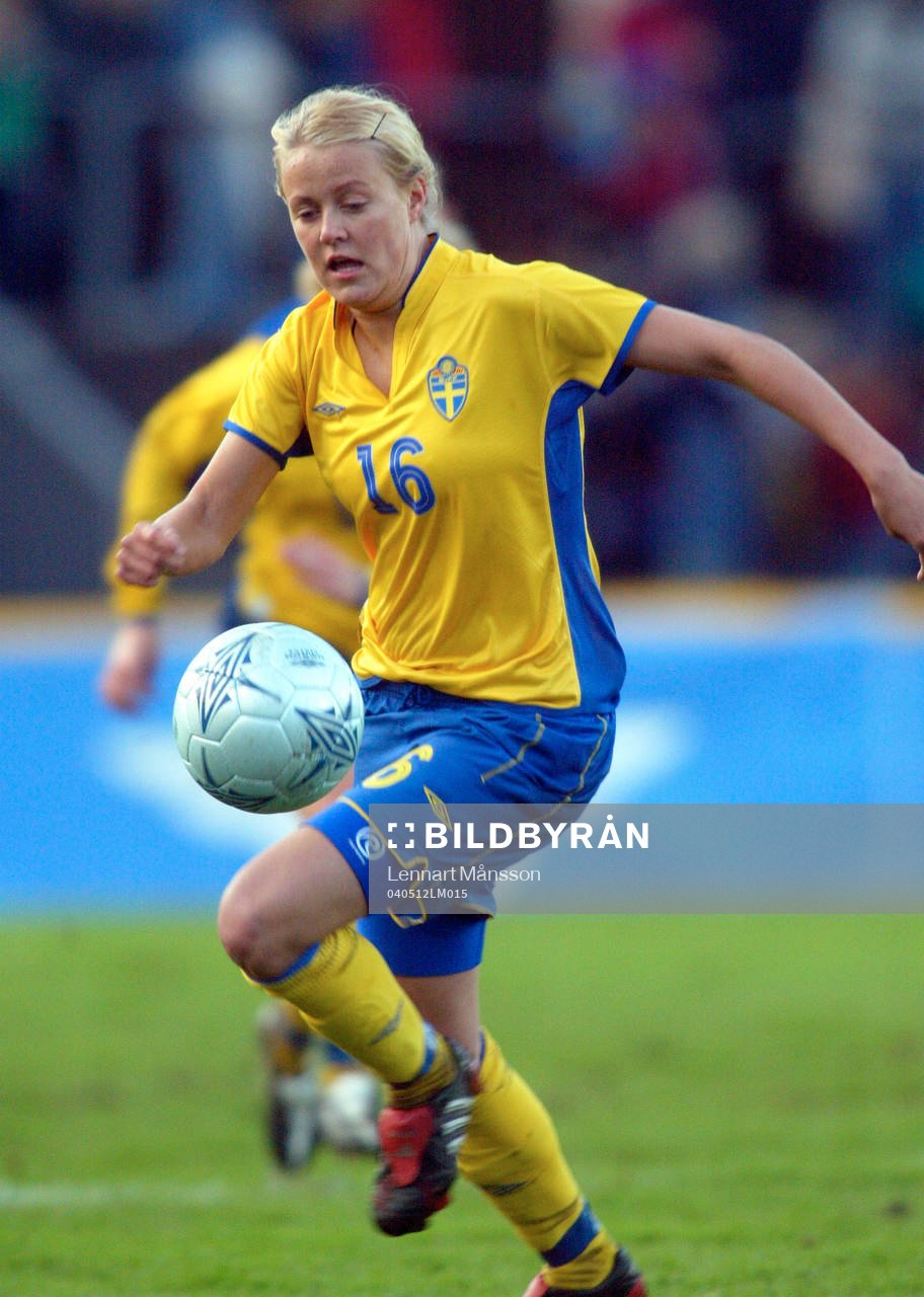 Josefine Öqvist, Sverige