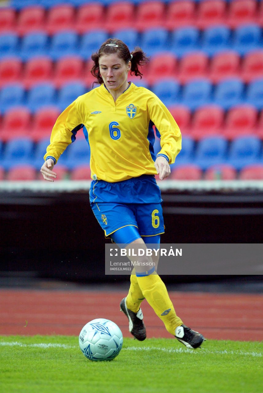 Malin Moström, Sverige