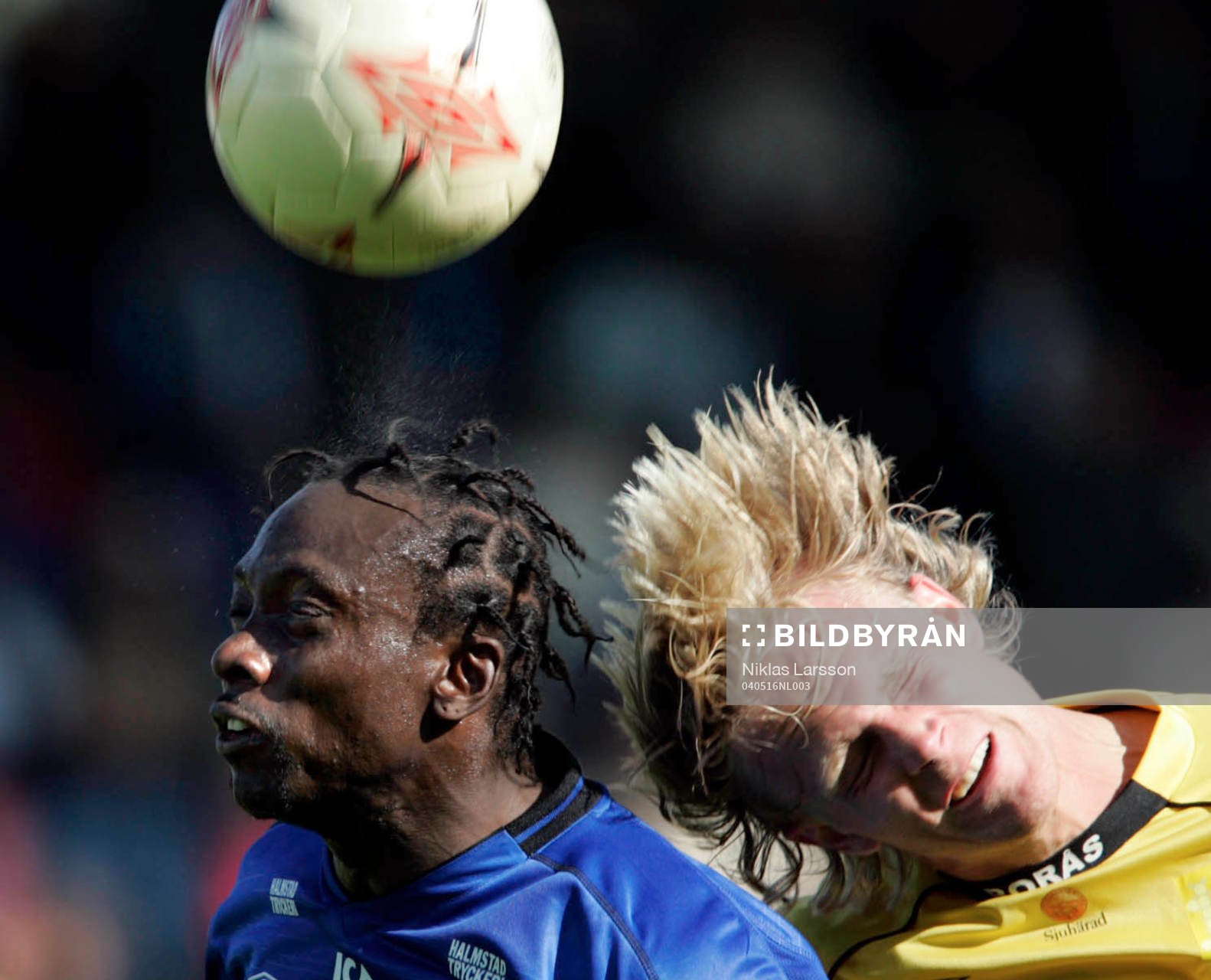 Yaw Preko, Halmstad i nickduell med Johan Sjöberg, Elfsborg