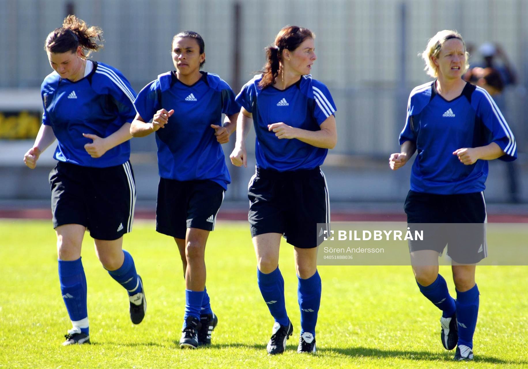 Caroline Jönsson, Sverige (Målvakt) och Marta da Silva,