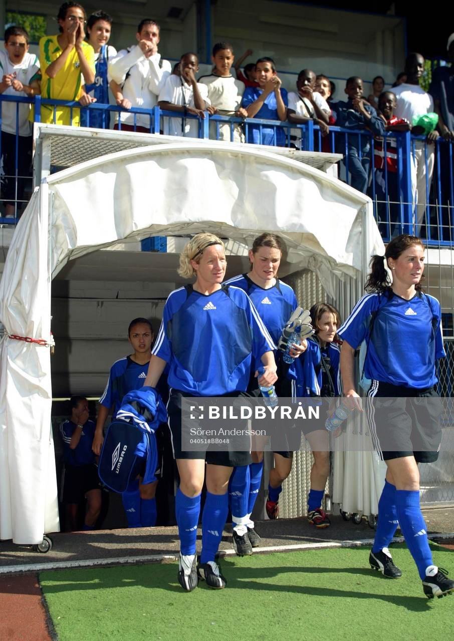 Victoria Svensson, Caroline Jönsson, (målvakt) och Malin