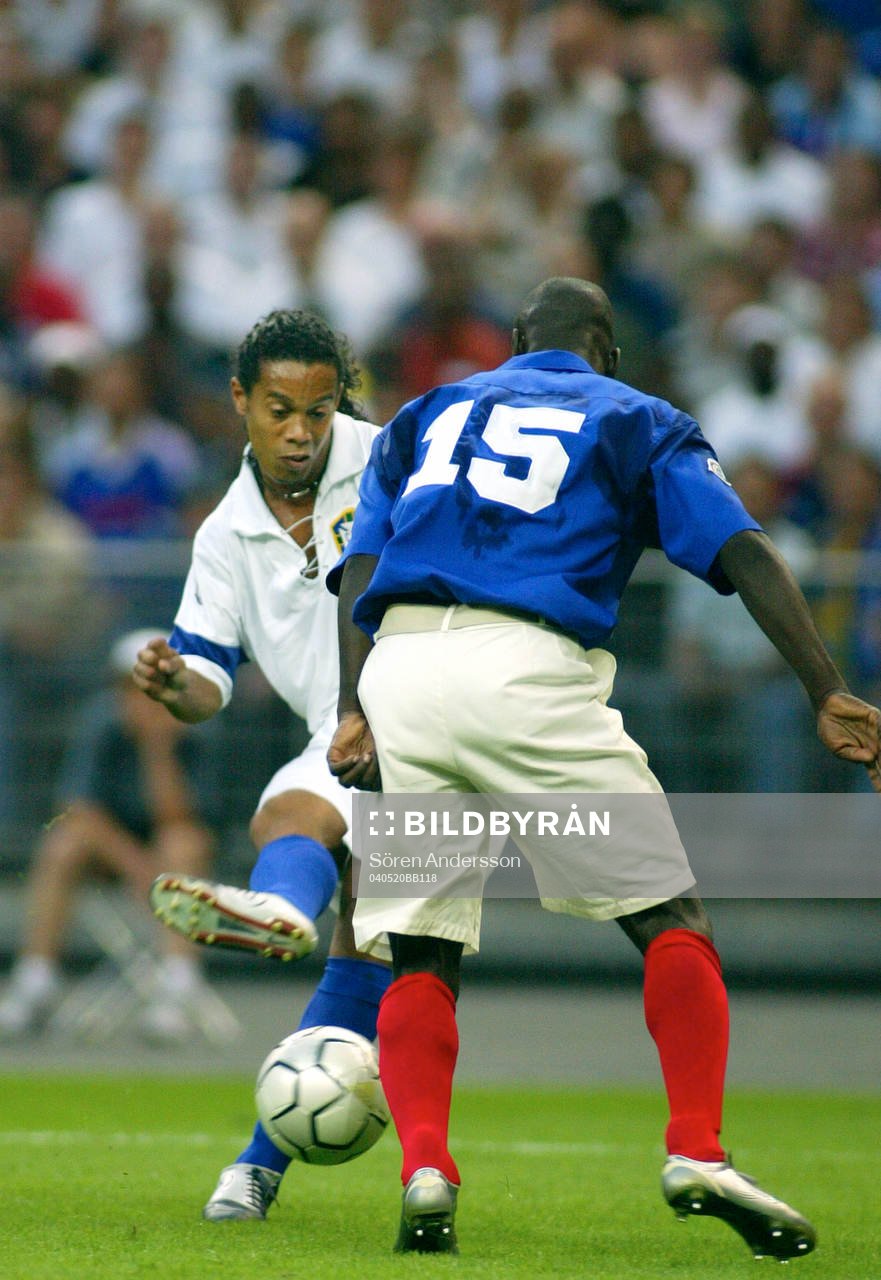 Ronaldinho, Brasilien och Lilian Thuram, Frankrike