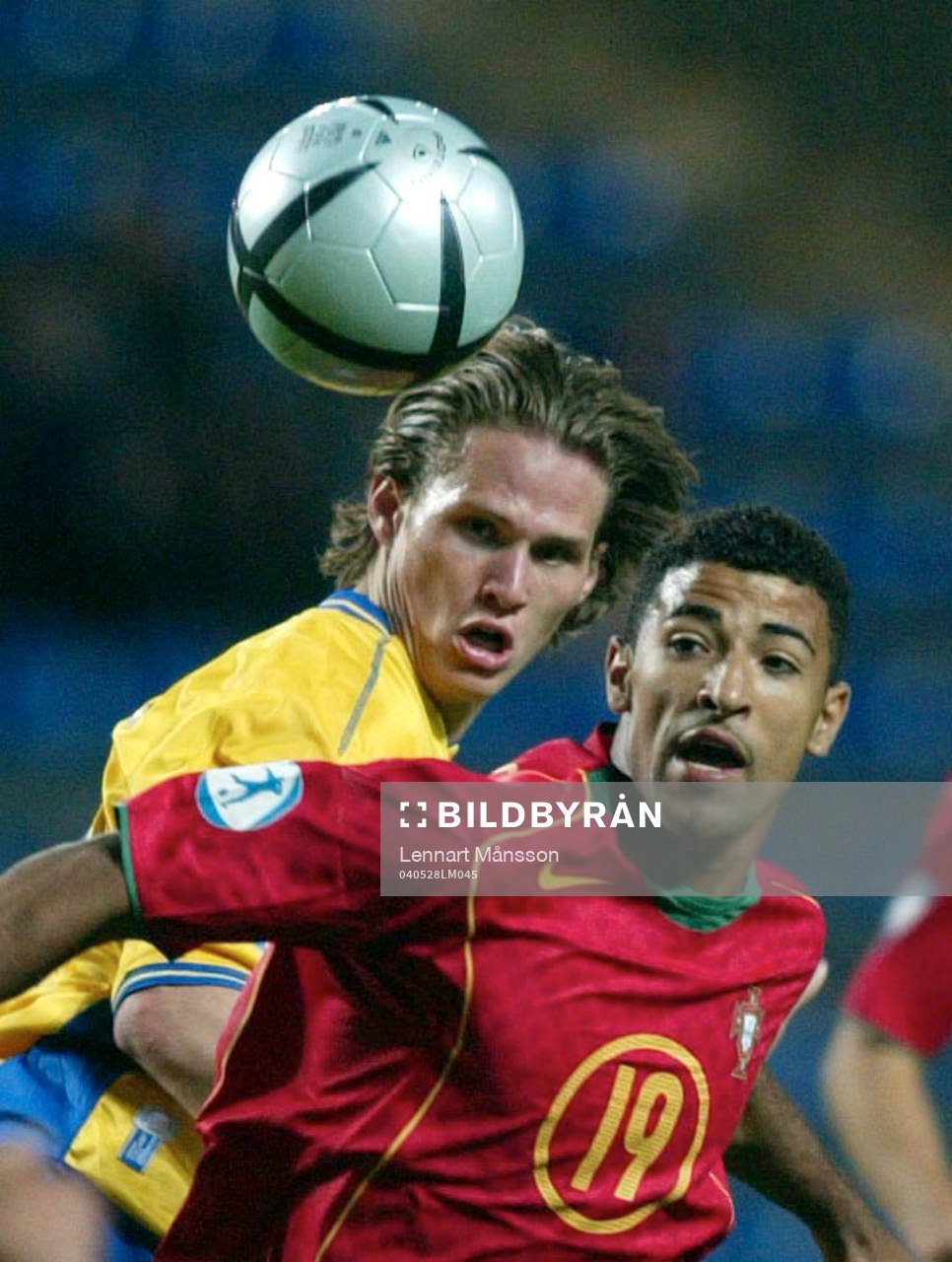 Jon Jönsson, Sverige och Carlitos, Portugal