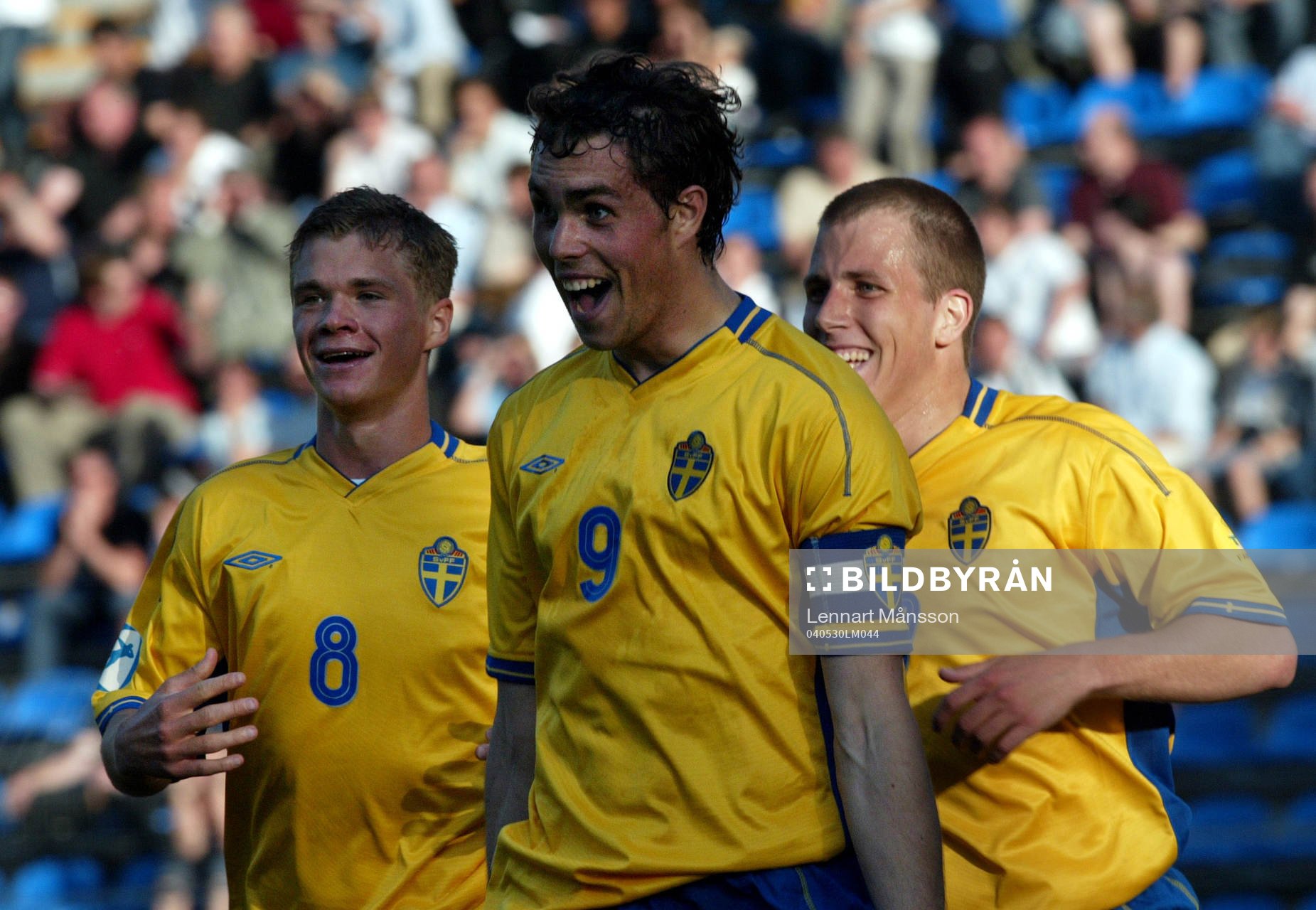  Samuel Holmén, Johan Elmander och Tobias Hysén, Sverige, jubel.