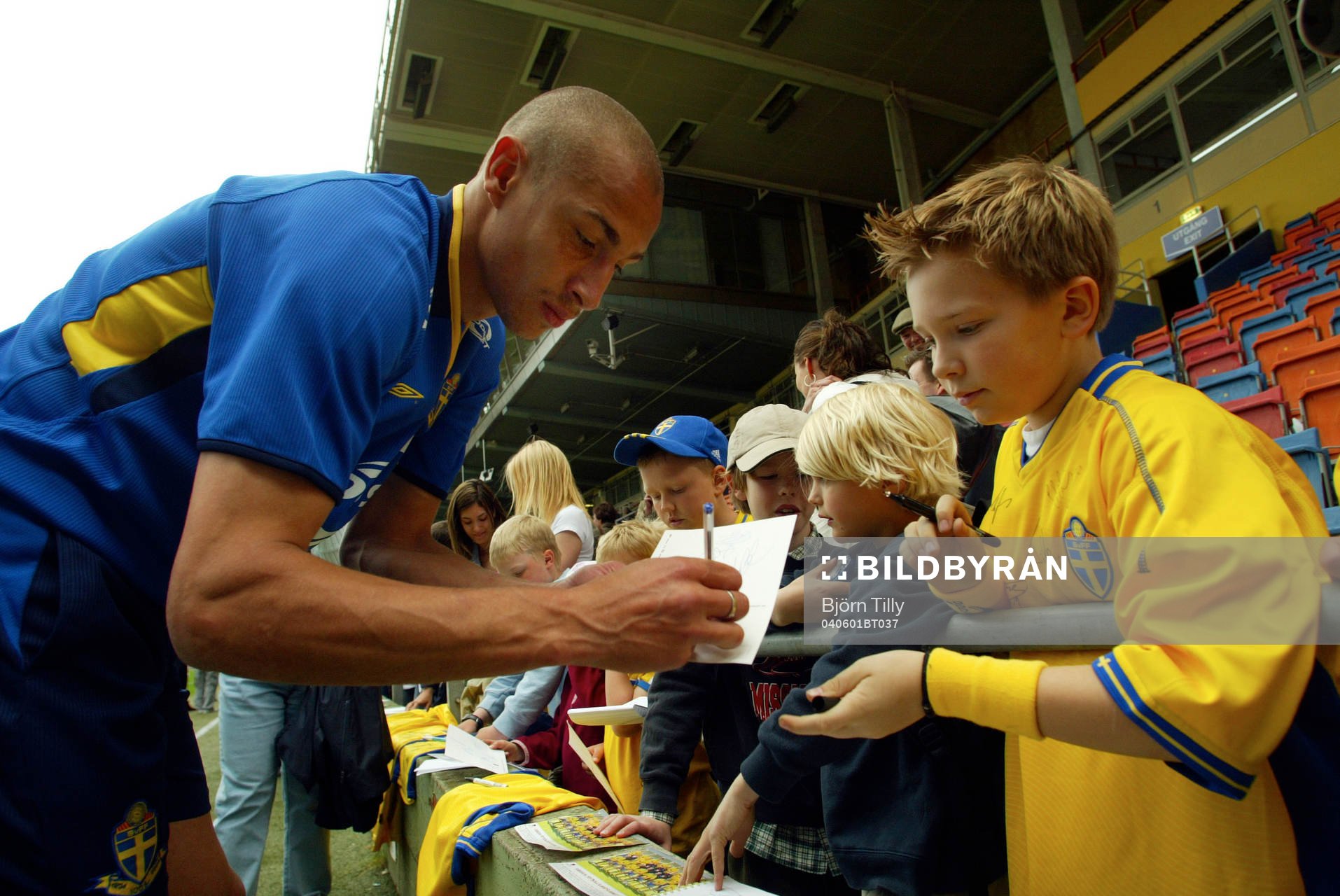 Henrik Larsson, Sverige