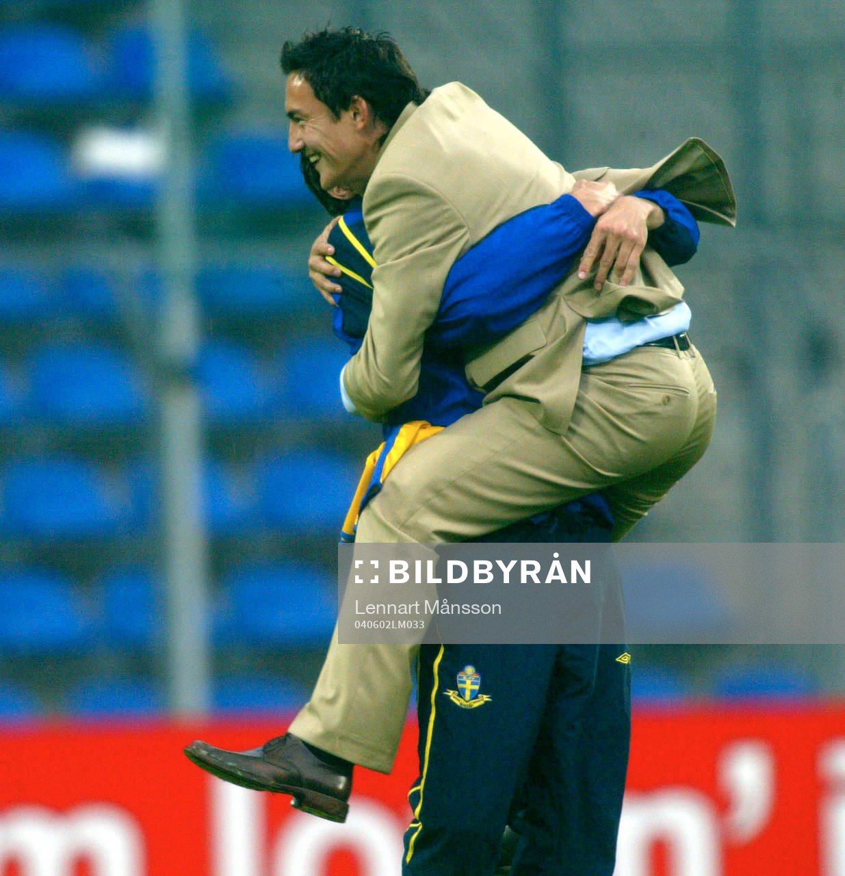 Stefan Ishizaki och Johan Elmander, Sverige (Jubel)
