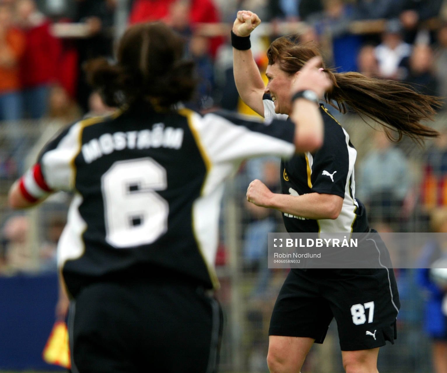 Frida Östberg och Malin Moström, Umeå (jubel)
