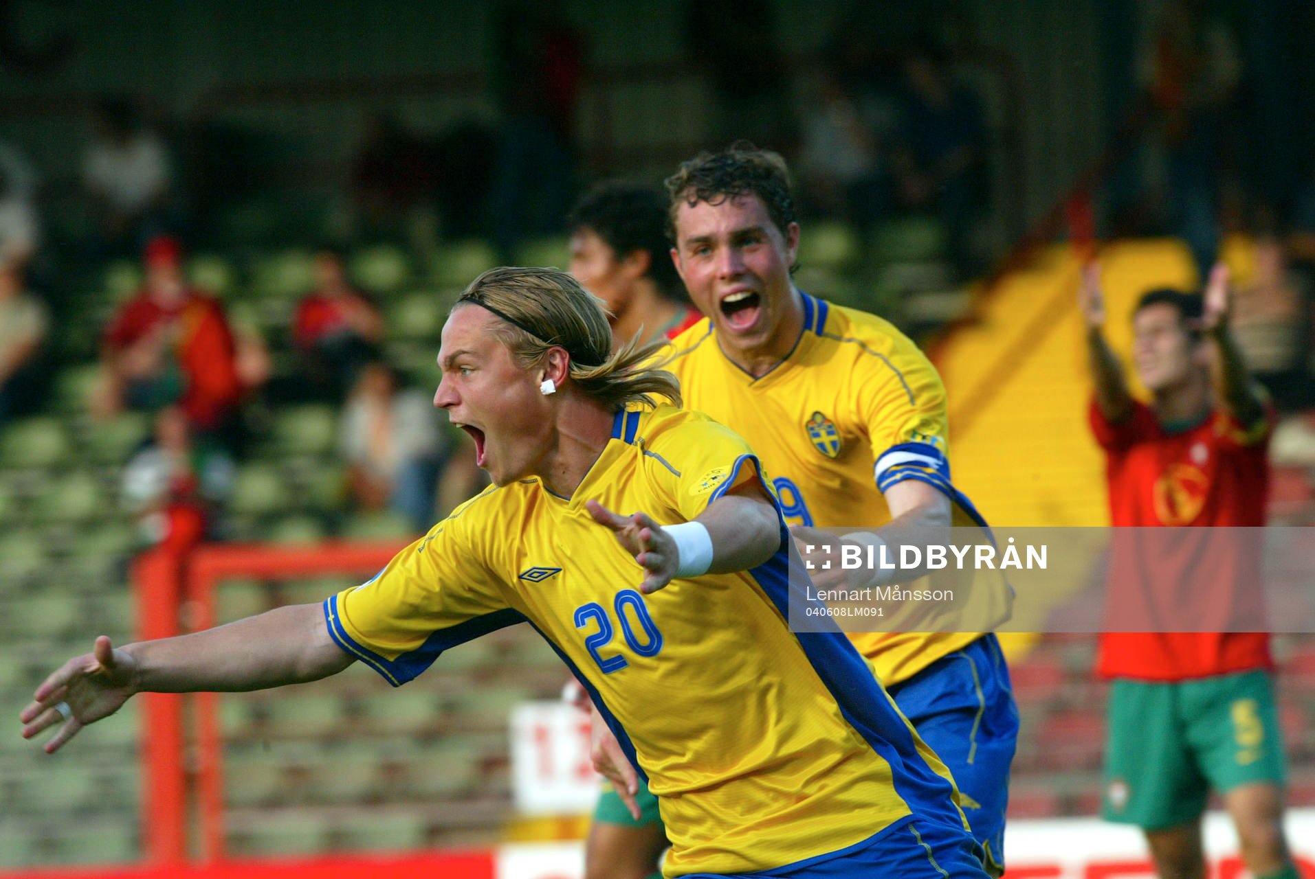 Markus Rosenberg och Johan Elmander, Sverige (Jubel)