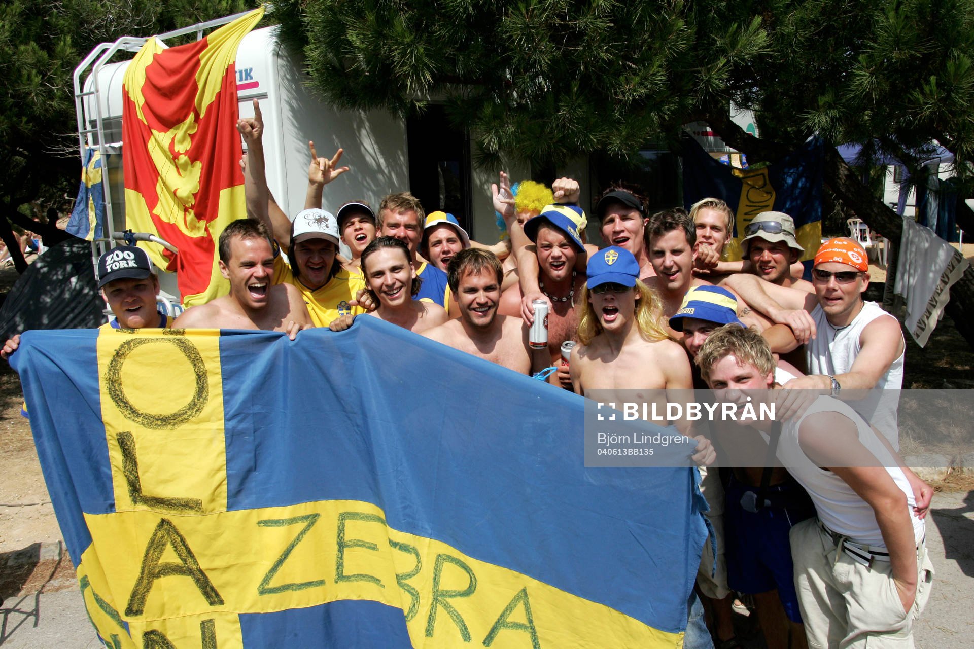 Det svenska supporterlägret på campingen i Cascais. Här