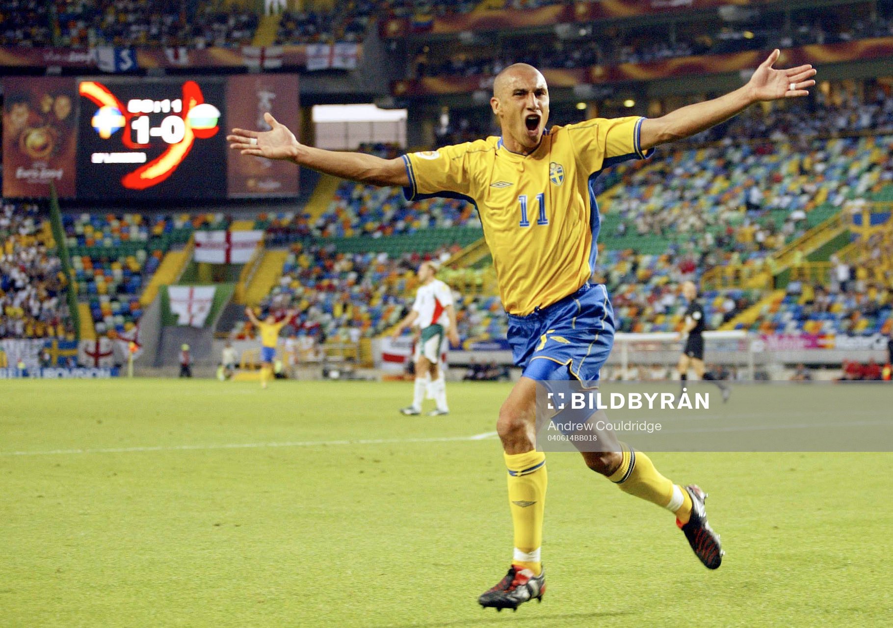  Henrik Henke Larsson, jubel efter 2-0.