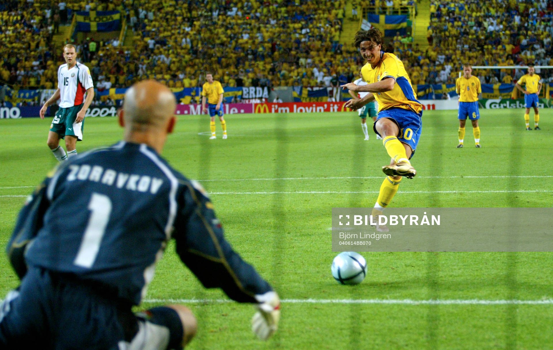 Zlatan Ibrahimovic, Sverige slår in sin straff