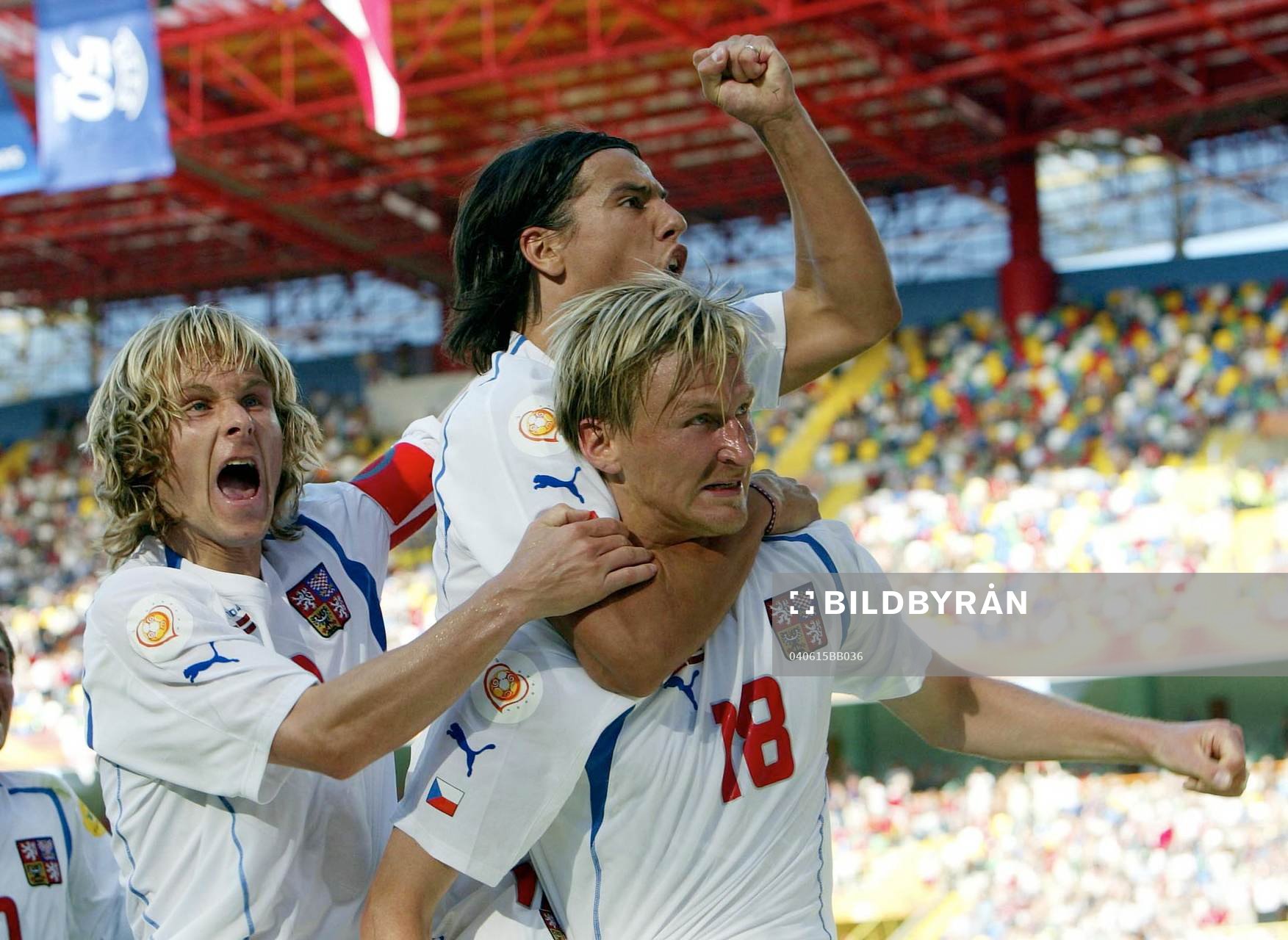 Marek Heinz,  Milan Baros och Pavel Nedved, Tjeckien. Jubel