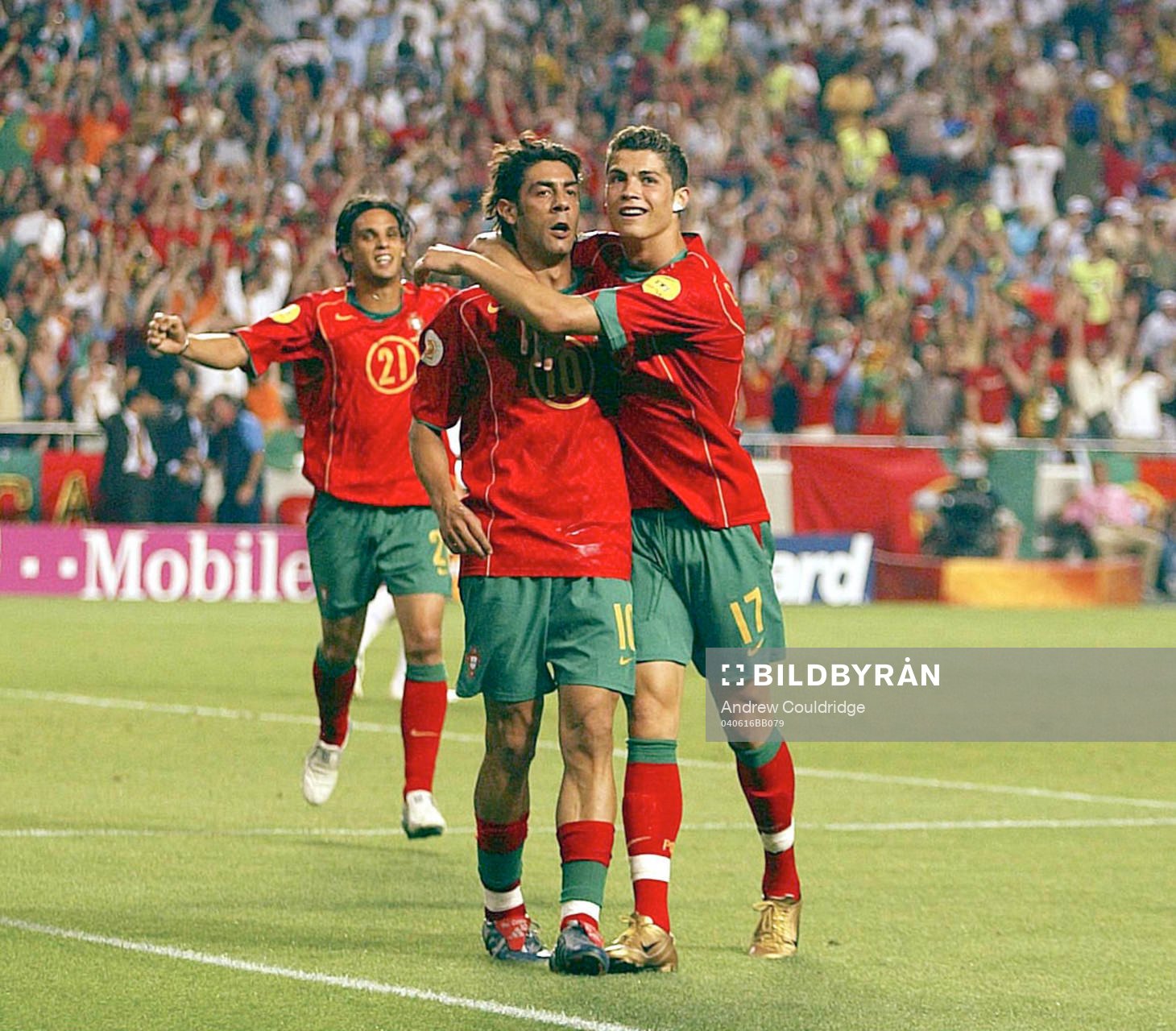 Rui Costa , Portugal jublar med Cristiano Ronaldo