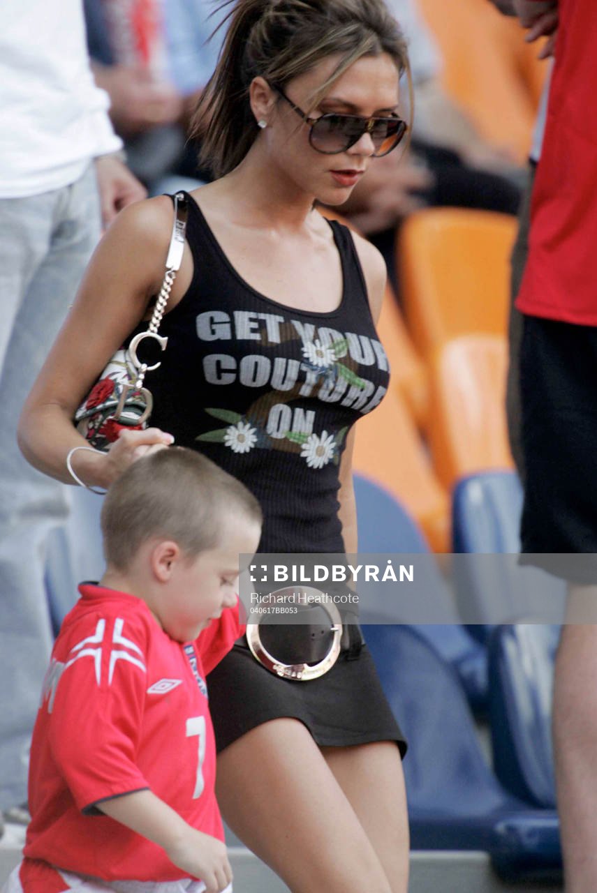 Victoria Beckham med sonen Brooklyn