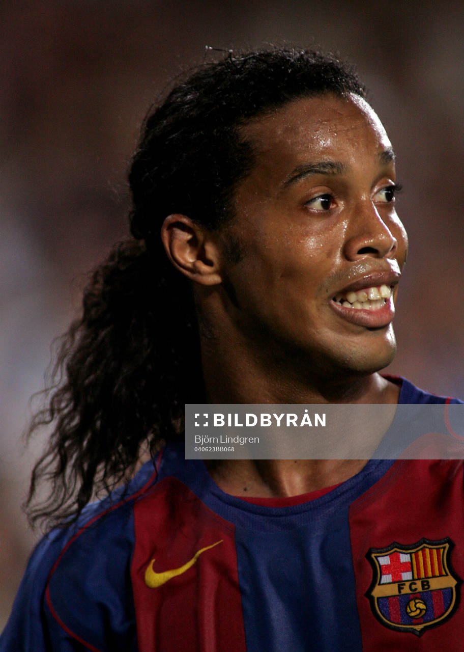 Ronaldinho, Barcelona